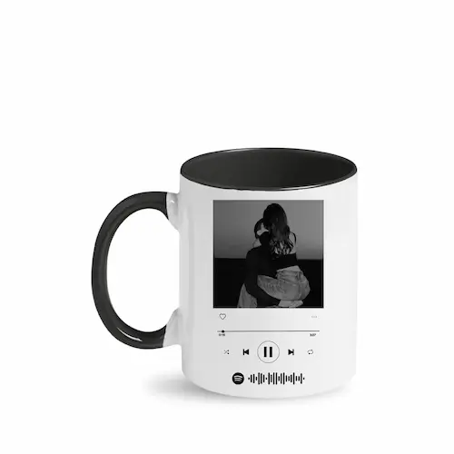 Taza con asa e interior de color