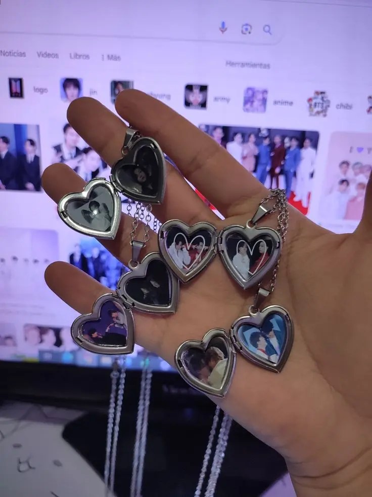 Pulseras o collares personalizados