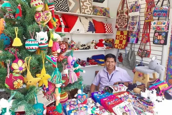 contexto económico que hace viable un negocio navideño en 2025