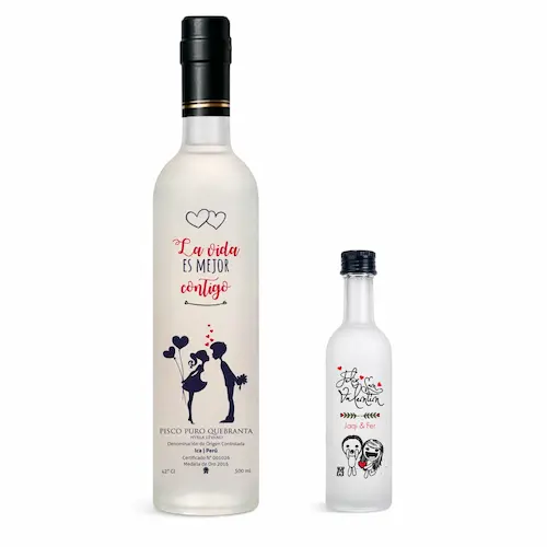 Piscos y vinos personalizados para San Valentín - Emotis