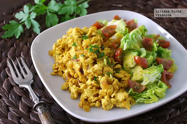 Variaciones vegetarianas y veganas para desayunos para mamá