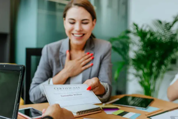 ideas de reconocimiento laboral para sorprender a tus colaboradores